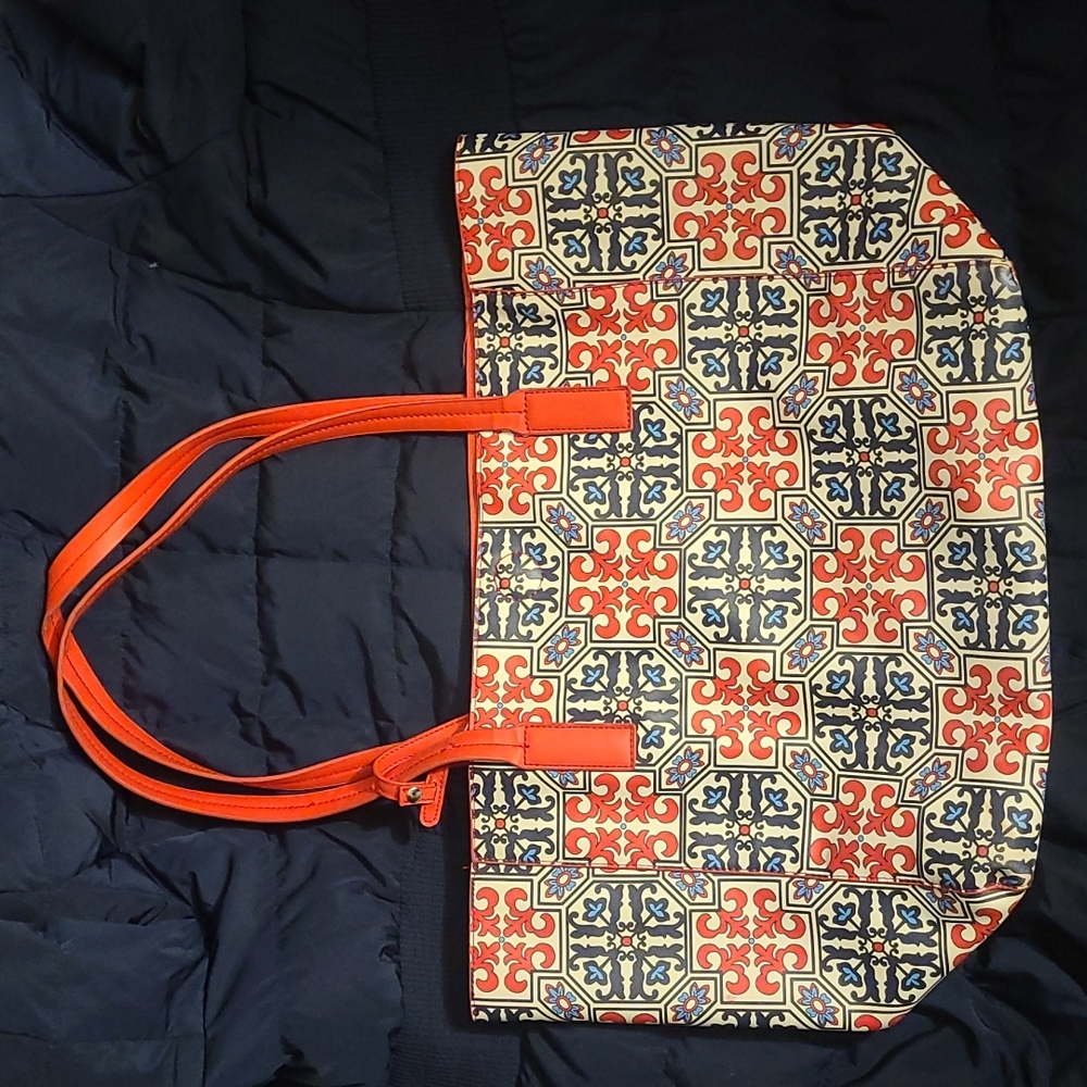 Mosaic tile pattern tote - Picture 4 of 4